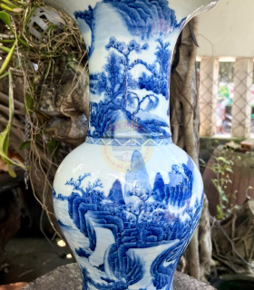 Bình Sứ Họa Tiết Cảnh Núi Đẹp